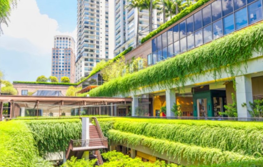 Jardines verticales en una ciudad futurística 